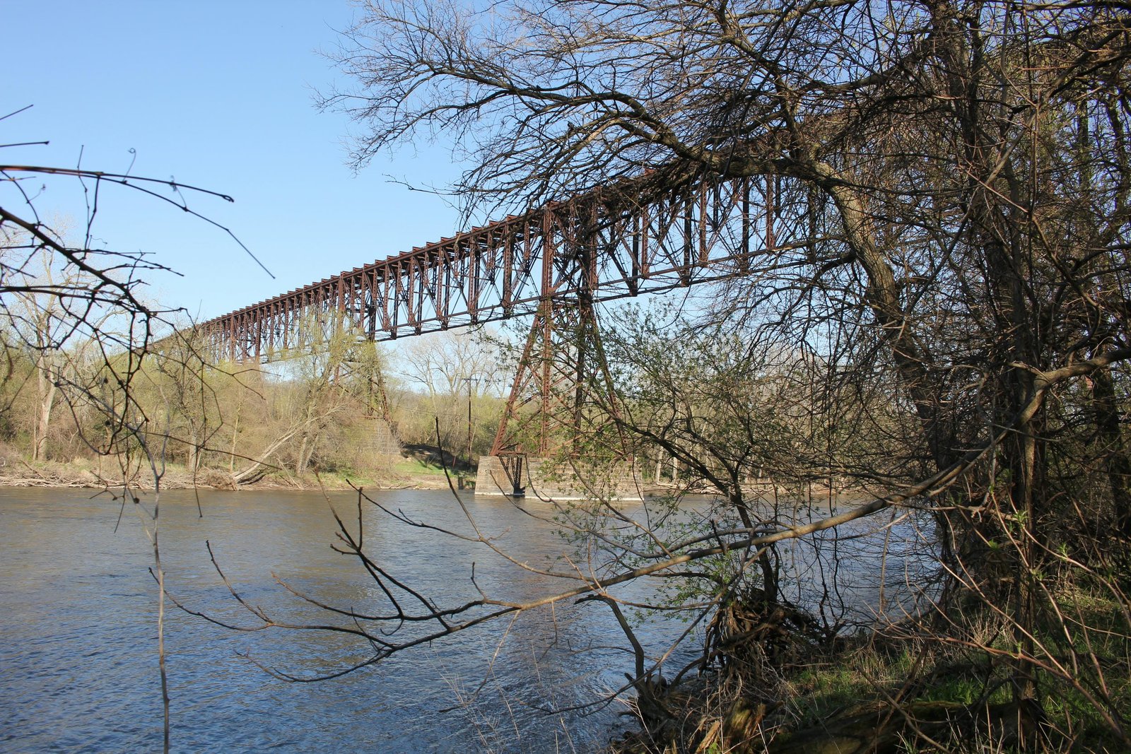Overview of trusses from northwest quadrant